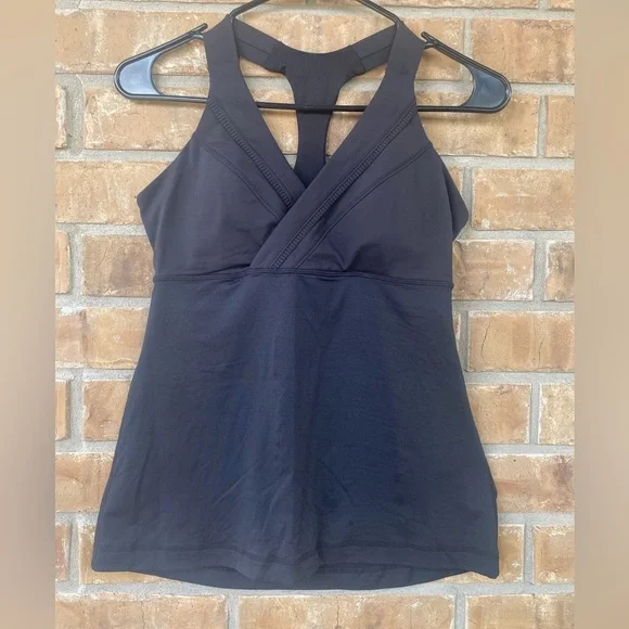 Lululemon Deep Breath Black Tank, Size 6 - Picture 3 of 8